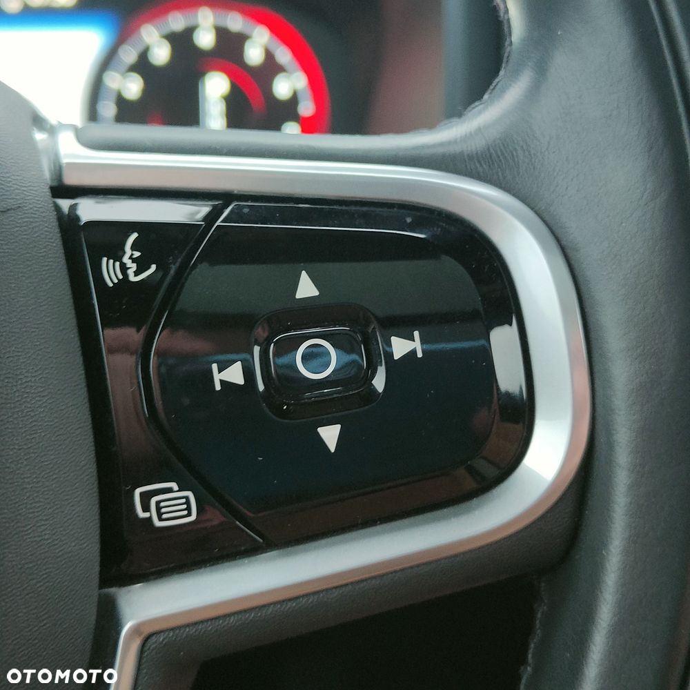 Volvo V90 Cross Country T6 AWD - 32