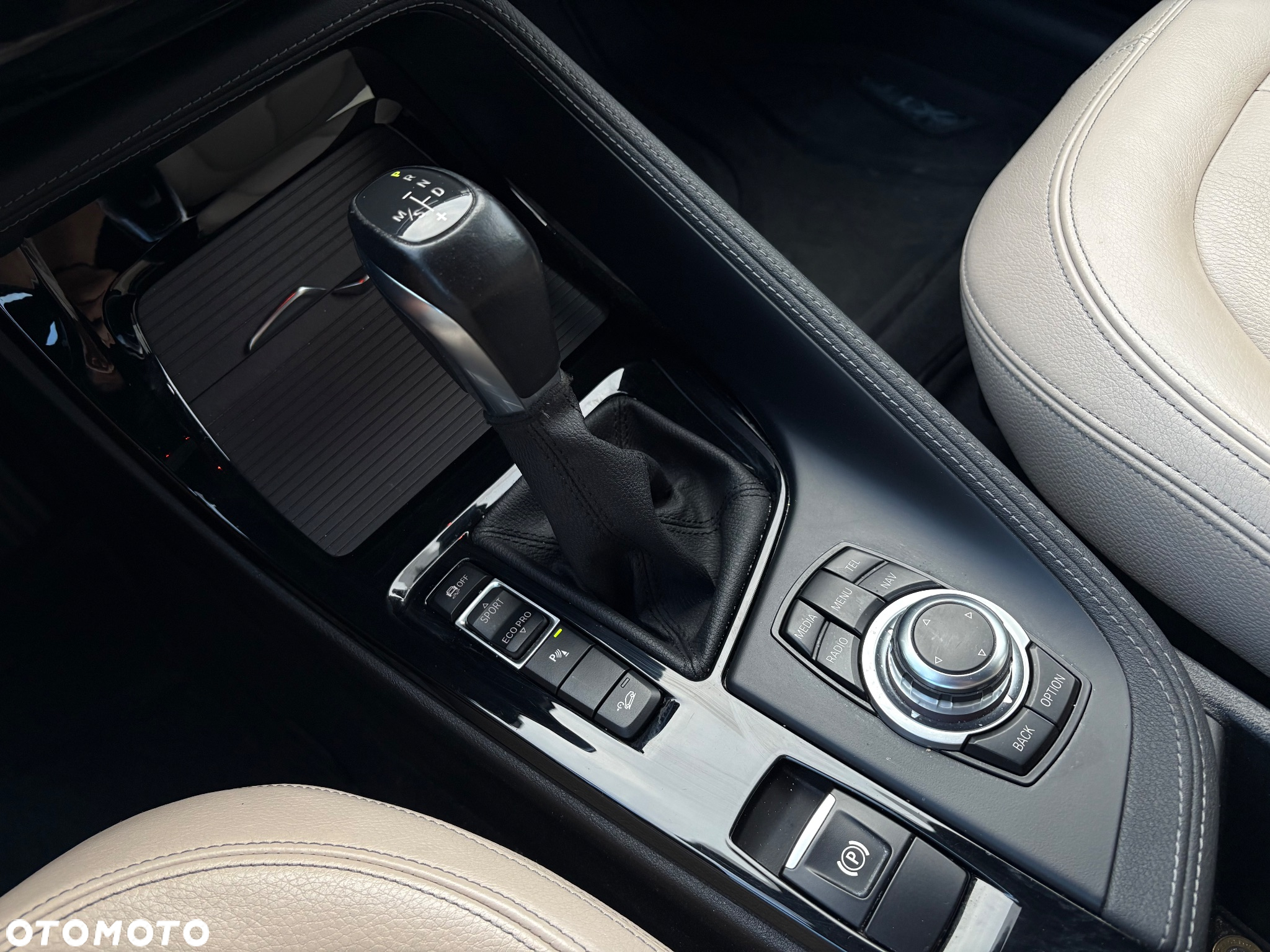 BMW X1 xDrive20d - 15