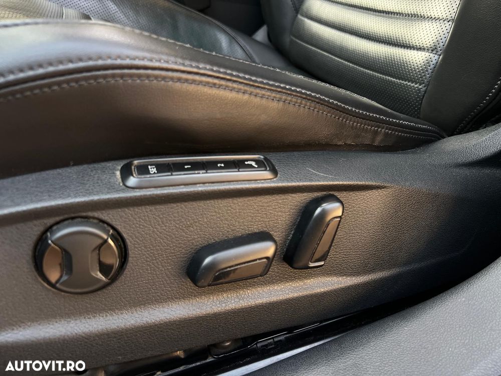 Volkswagen Passat - 21