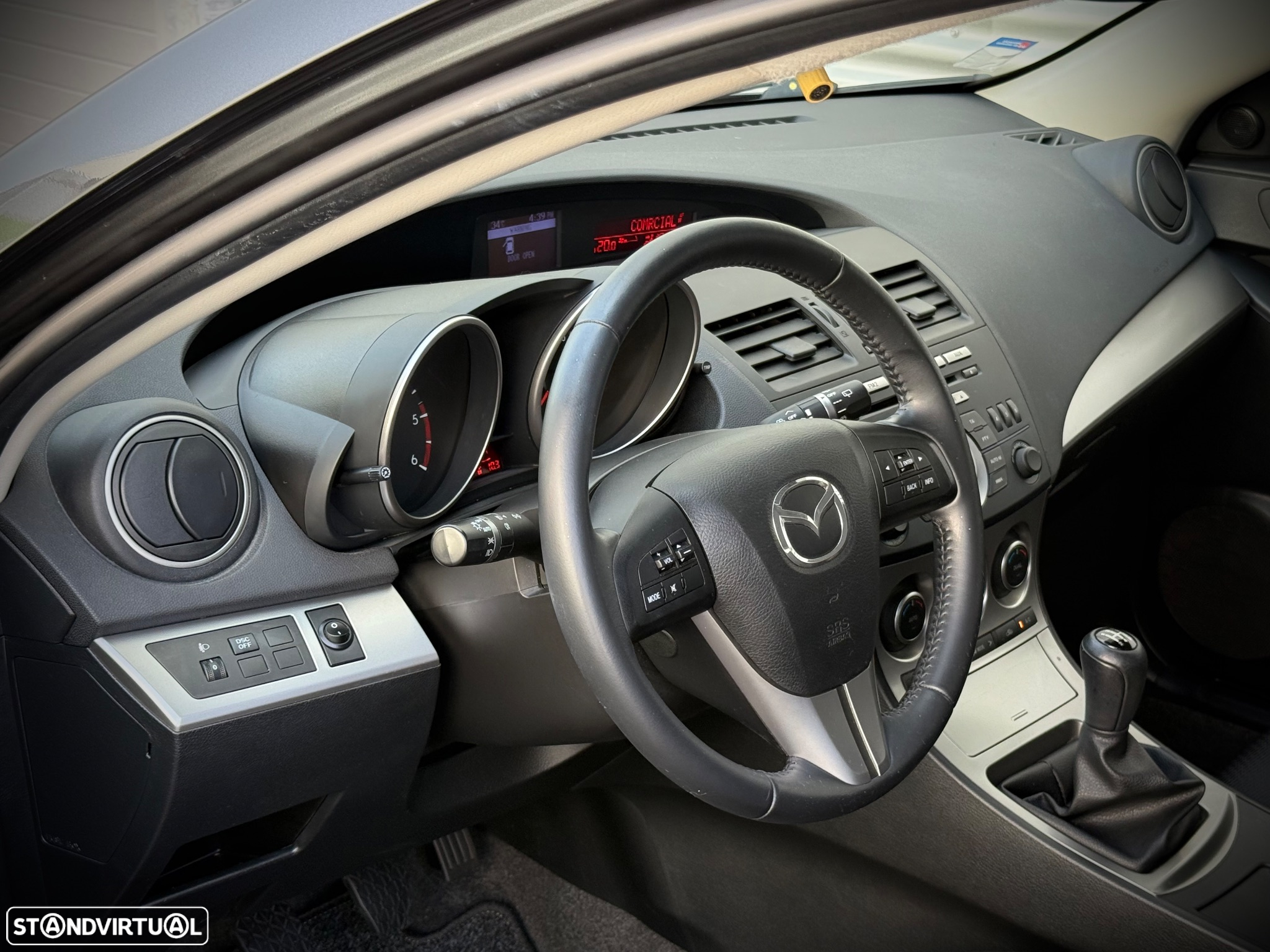 Mazda 3 MZ-CD 1.6 Exclusive Plus - 12