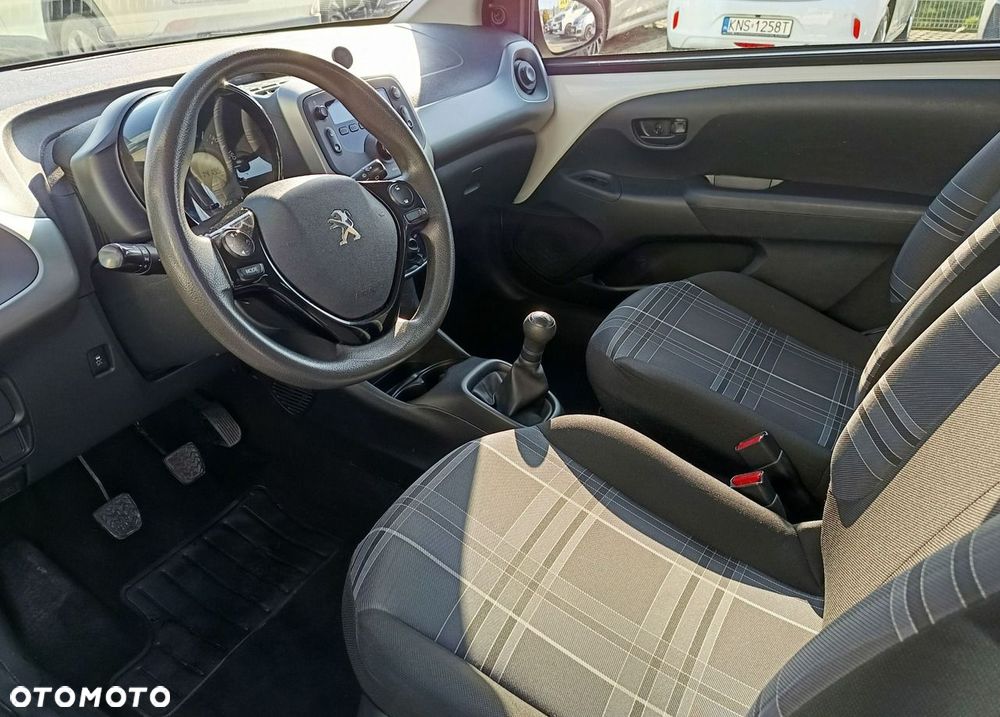 Peugeot 108 - 11