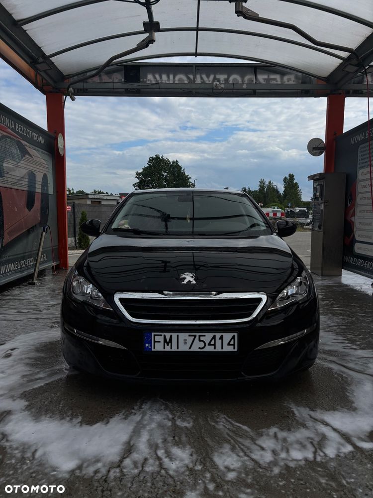 Peugeot 308 1.6 BlueHDi Allure S&S - 2