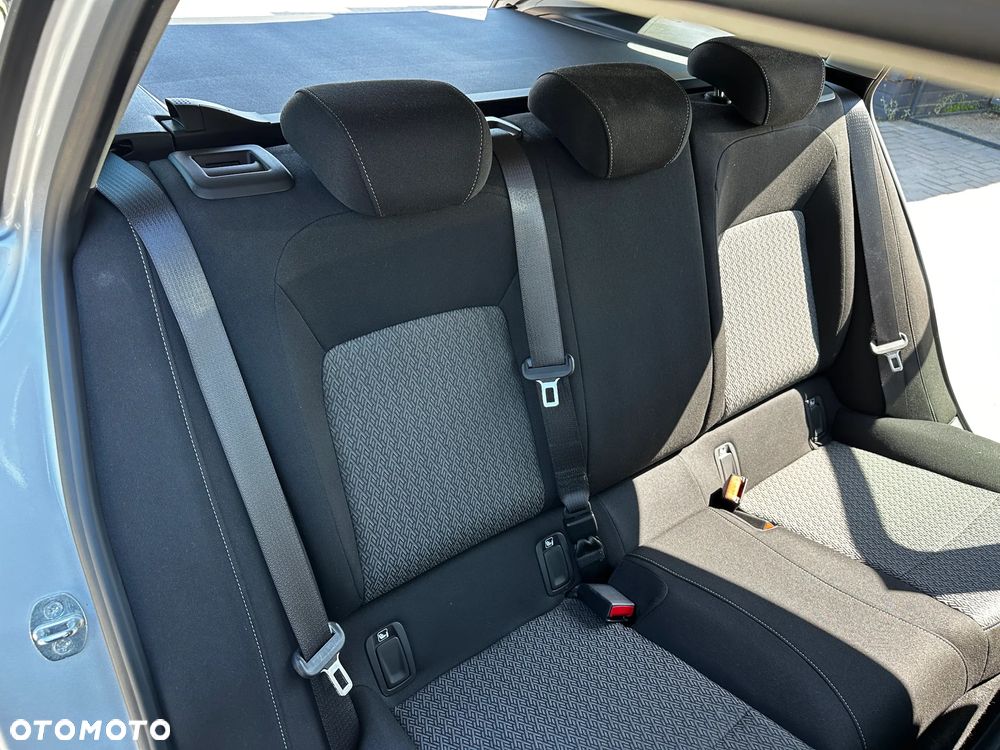 Opel Insignia - 23