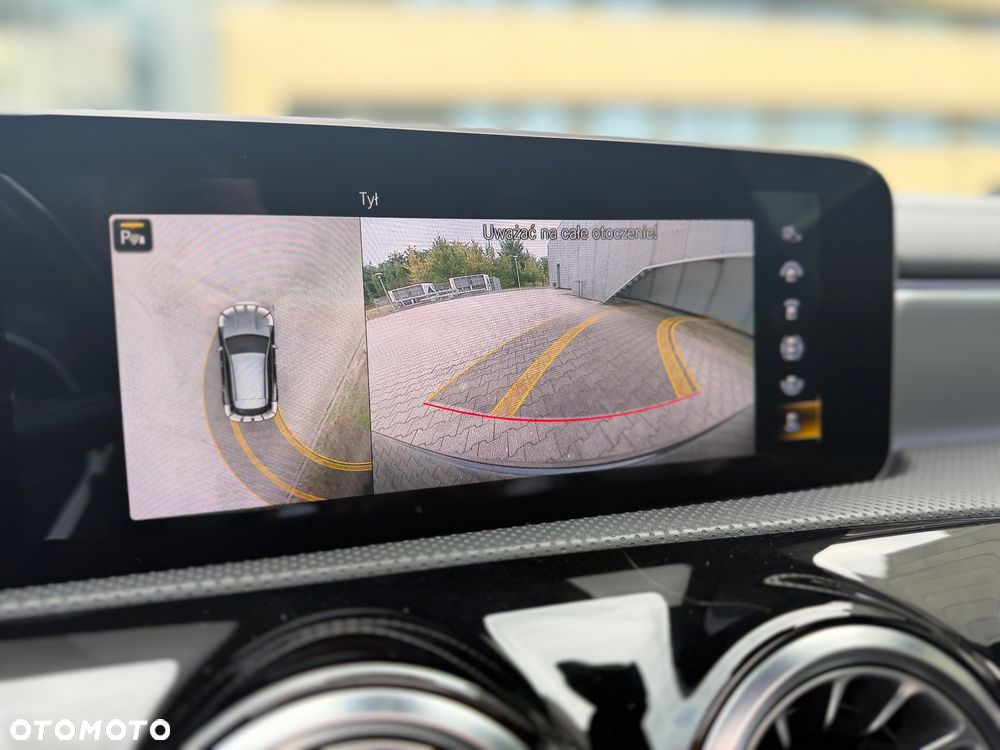 Mercedes-Benz CLA 200 AMG Line 7G-DCT - 24