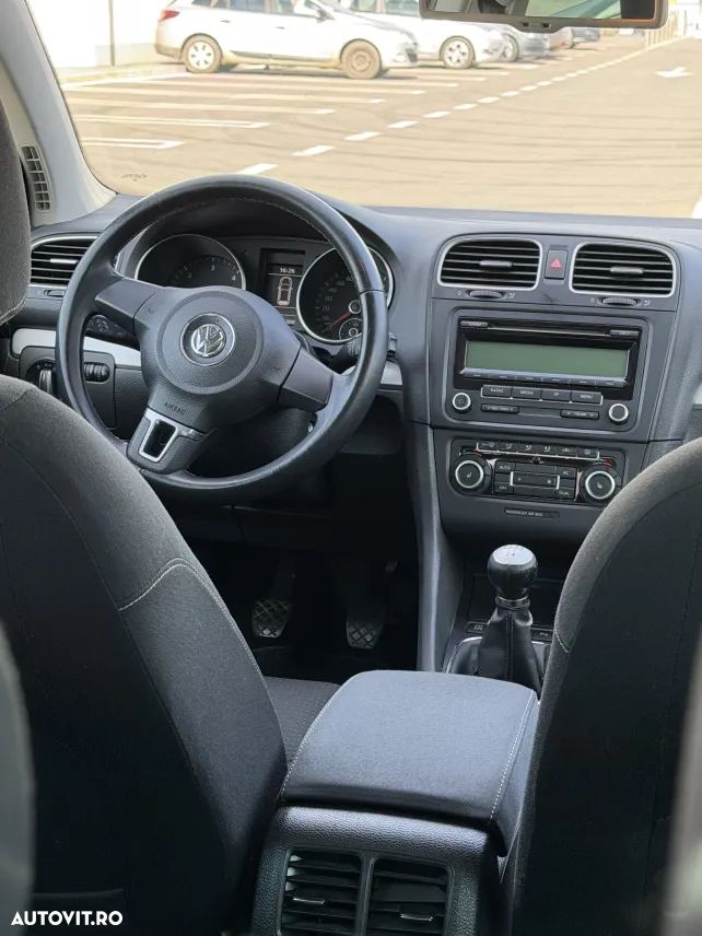 Volkswagen Golf 1.6 TDI DPF Team - 8