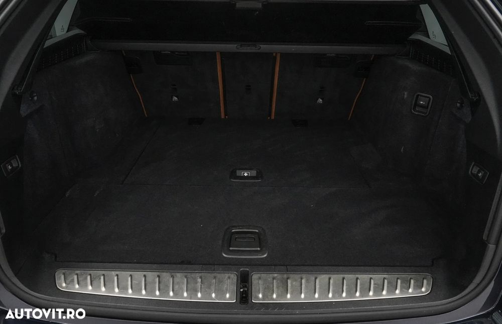 BMW Seria 5 520d AT - 26