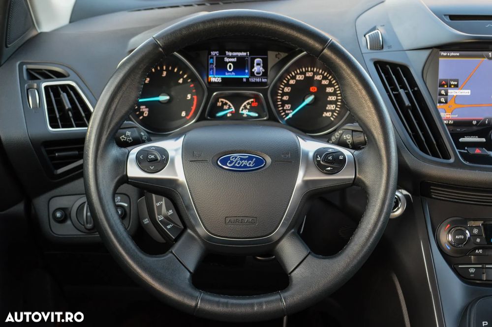 Ford Kuga 2.0 TDCi 4x4 Aut. Titanium - 26