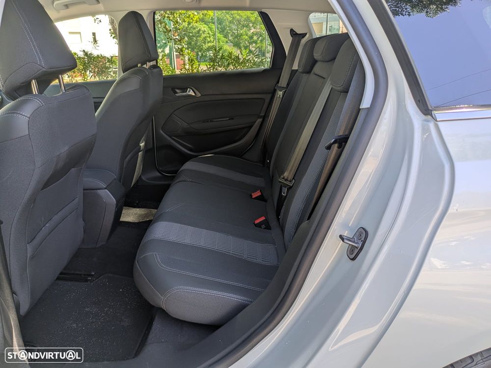 Peugeot 308 1.5 BlueHDi Allure Pack - 18