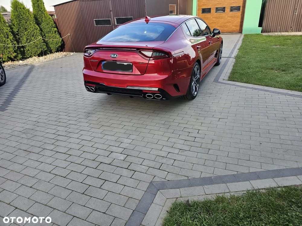 Kia Stinger - 3