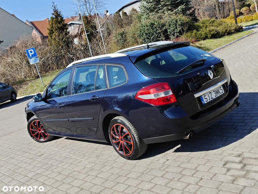 Renault Laguna 2.0 dCi FAP Initiale - 2