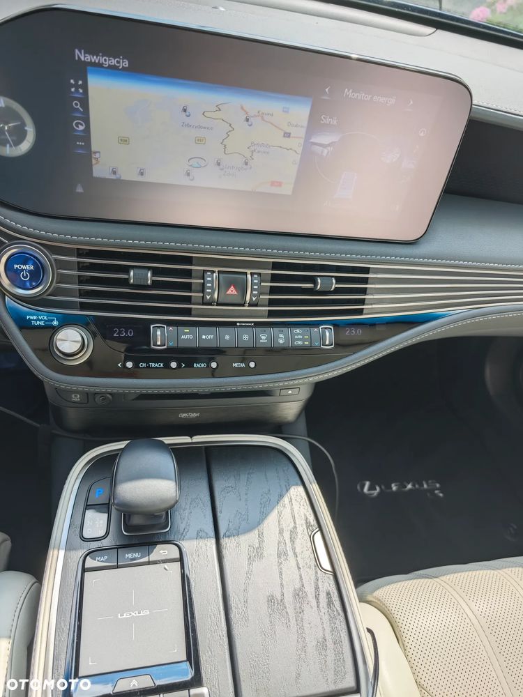 Lexus LS 500h Prestige AWD - 11