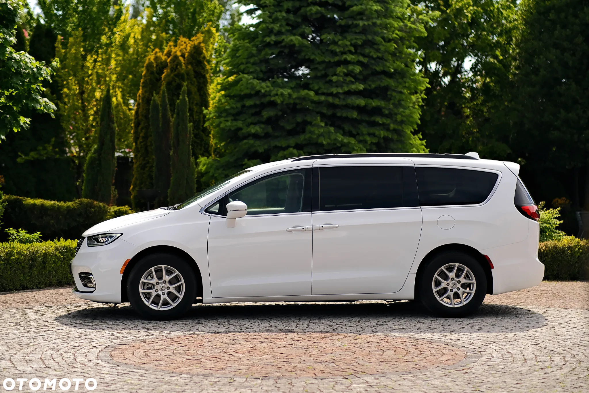 Chrysler Pacifica - 6