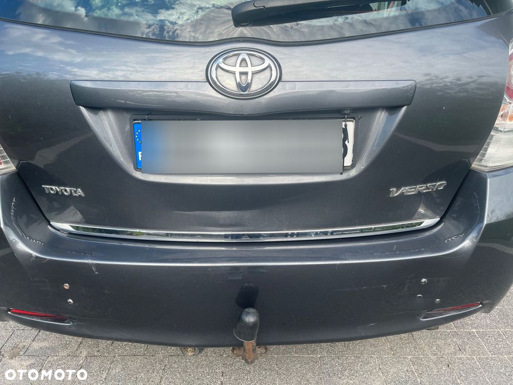 Toyota Verso 2.2 D-CAT Sol Plus NAVI 7os - 11