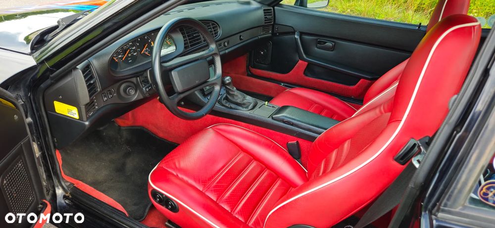 Porsche 944 - 11