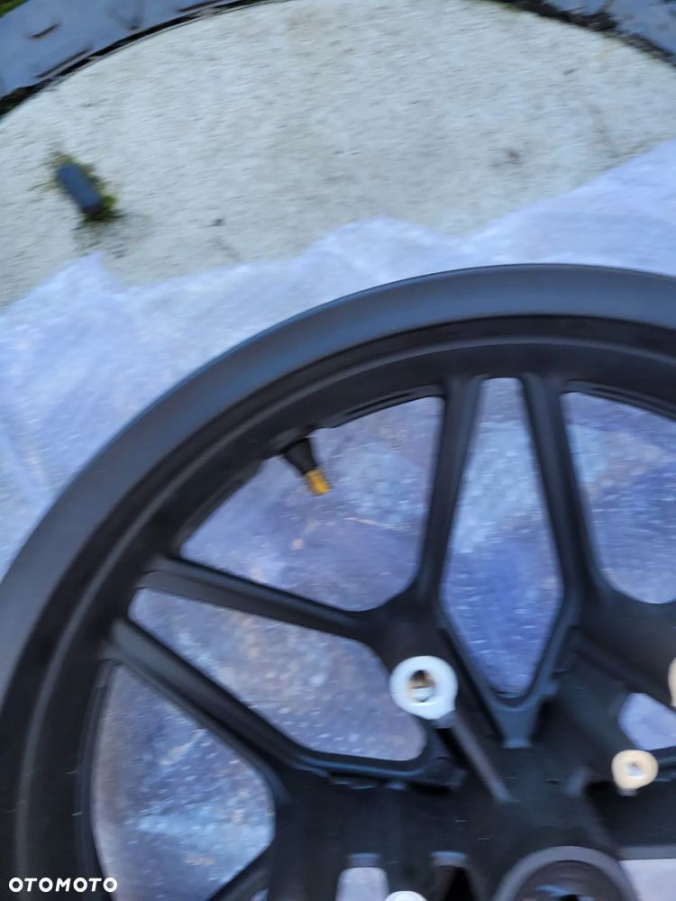 Felga przód, przednia Honda Forza 125 - 15
