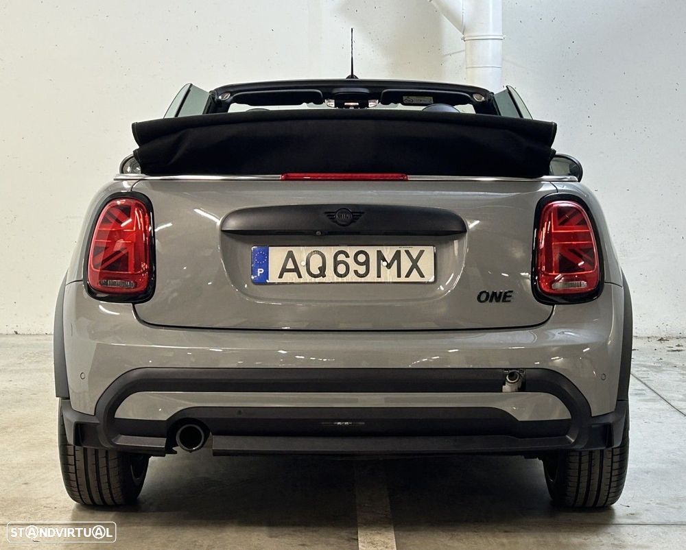 MINI Cabrio One Sport Edition - 21
