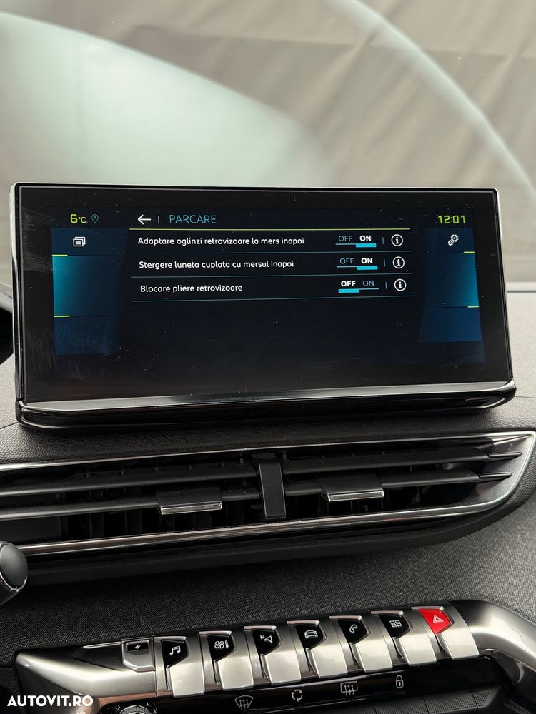 Peugeot 3008 225 e-EAT8 Allure Pack - 24