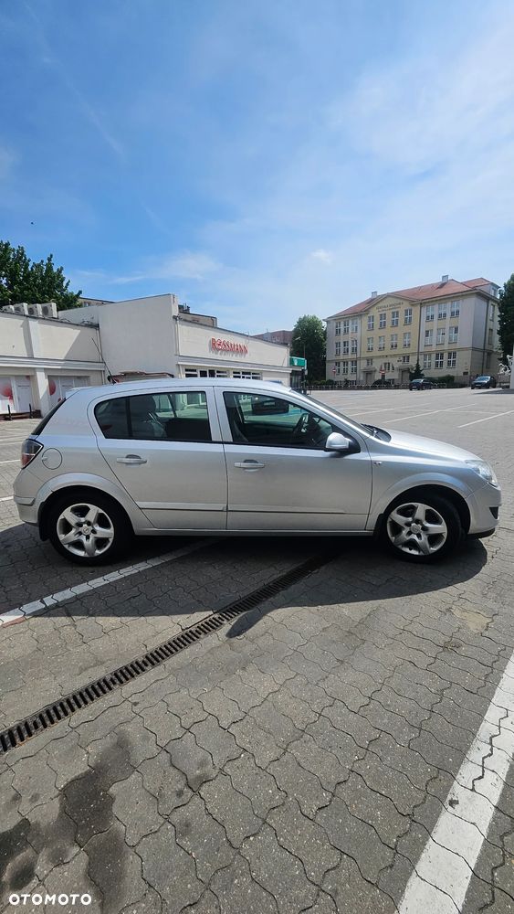 Opel Astra 1.3 CDTI Cosmo - 3