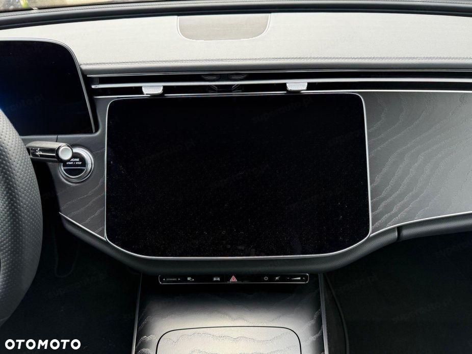 Mercedes-Benz Klasa E 220 d mHEV 4-Matic AMG 9G-Tronic - 10