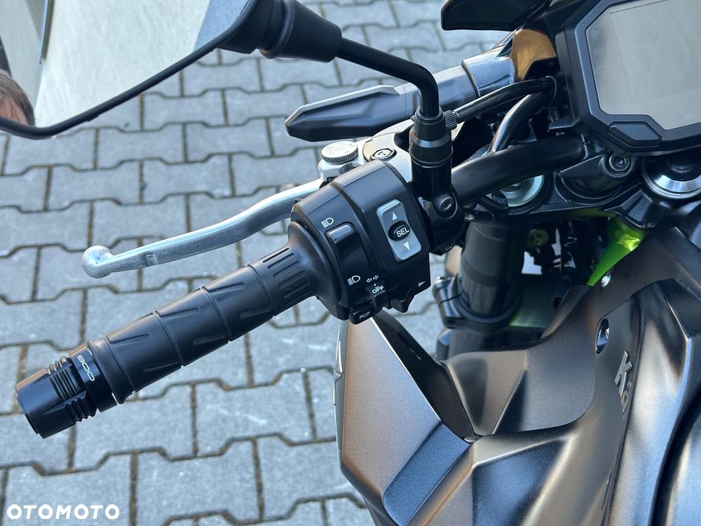 Kawasaki Z 900 - 20