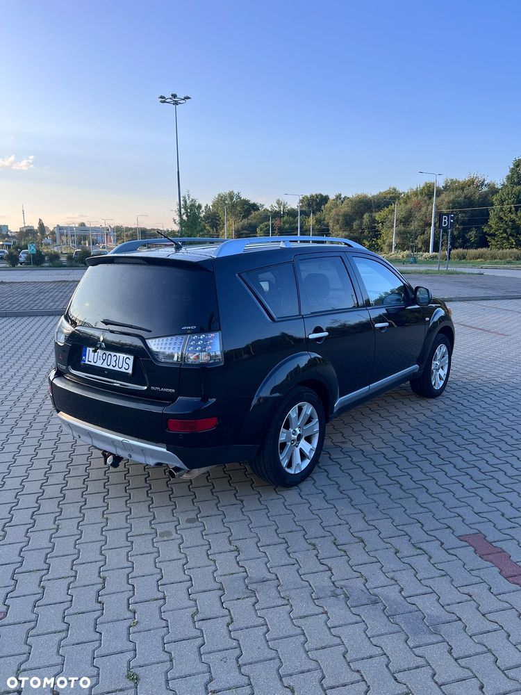 Mitsubishi Outlander - 5