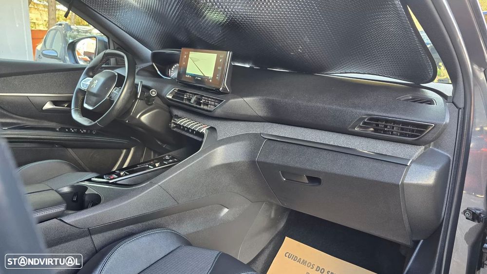 Peugeot 3008 1.2 PureTech Allure Pack EAT8 - 18