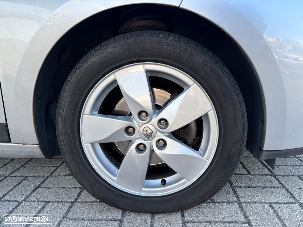 Renault Mégane Coupe 1.5 dCi Dynamique - 15