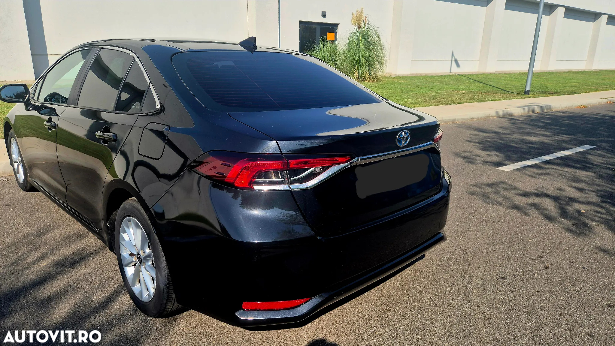 Toyota Corolla Sedan 1.8 HSD Business - 4