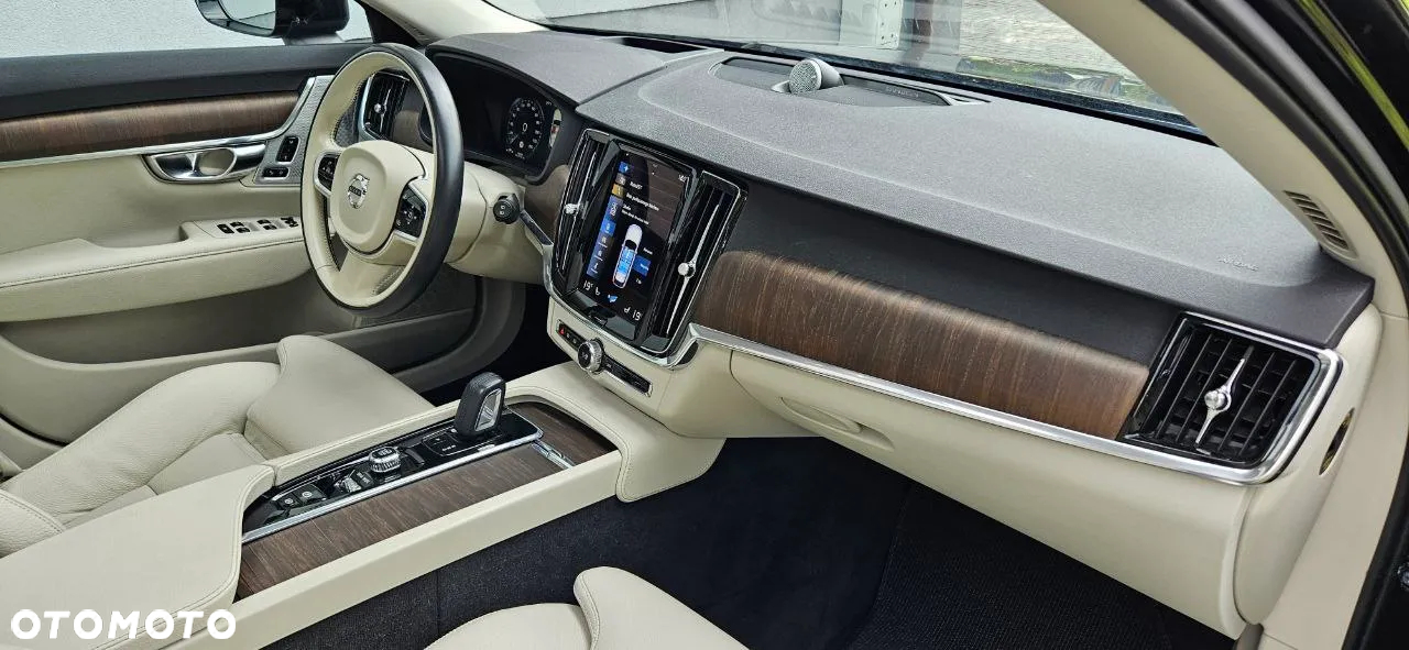 Volvo V90 Cross Country D5 AWD Pro - 29