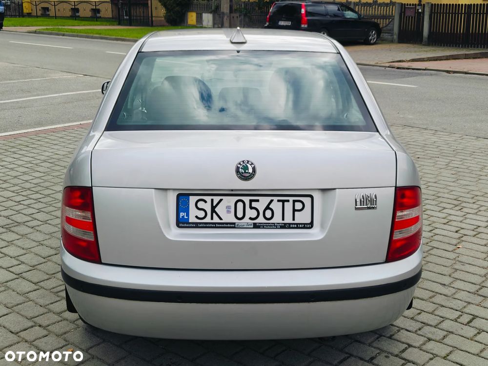 Skoda Fabia 1.4 16V Comfort - 16