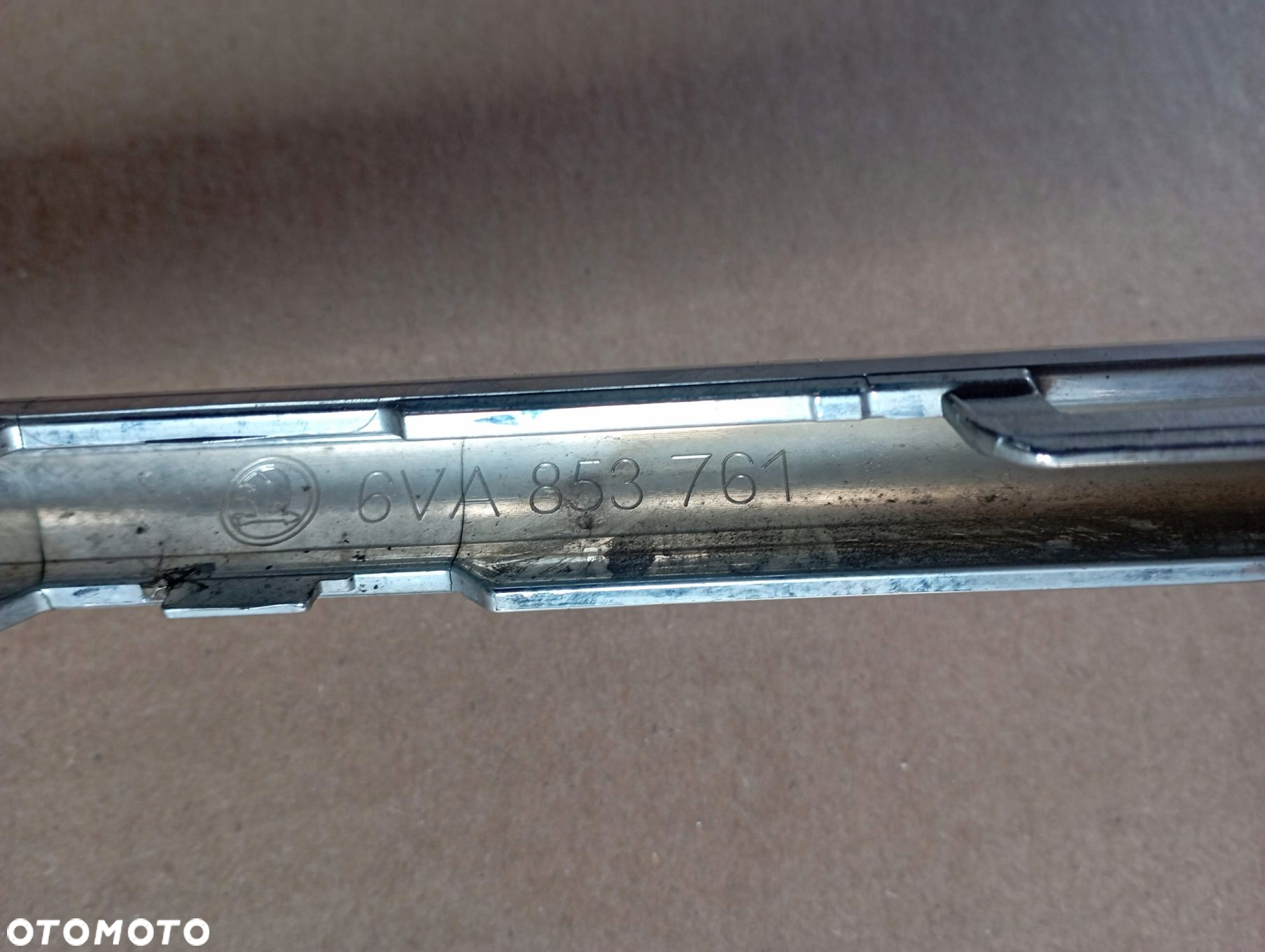 SKODA FABIA IV 4 CHROM LISTWA GRILLA 6VA853761 - 5