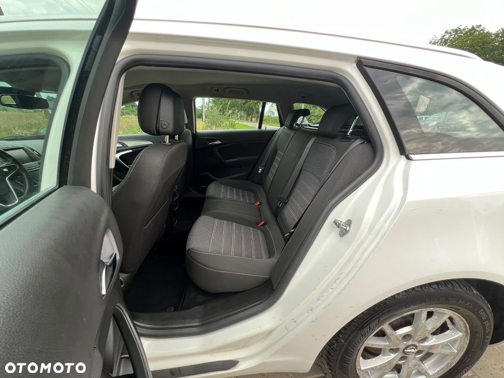 Opel Insignia - 21
