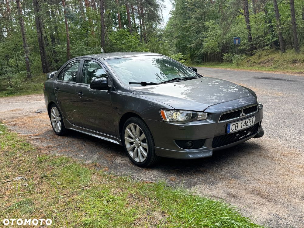 Mitsubishi Lancer 1.8 Instyle NAVI CVT - 2