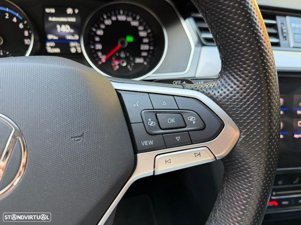 VW Passat - 14