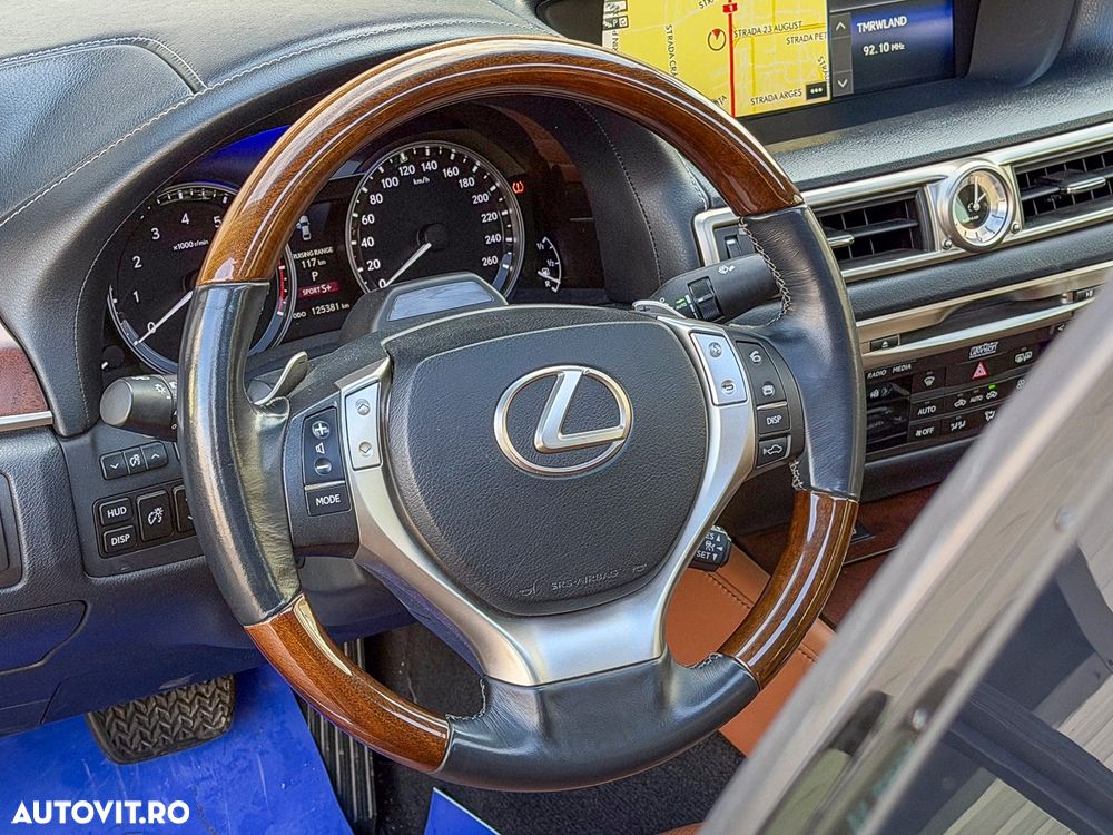 Lexus Seria GS 450h - 10