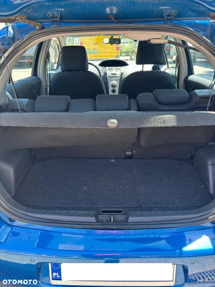 Toyota Yaris 1.3 Sol - 9