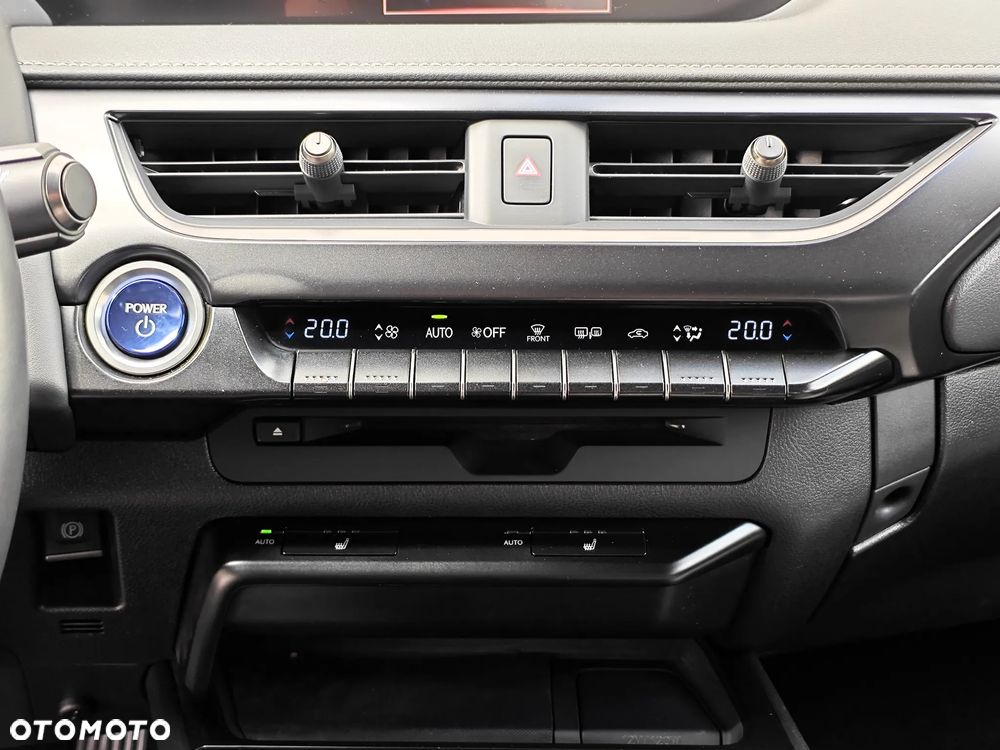 Lexus UX 250h GPF F Impression 2WD - 22