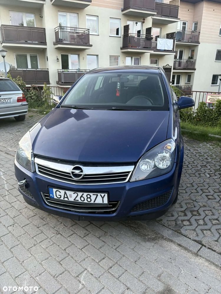 Opel Astra 1.7 CDTI Executive - 1