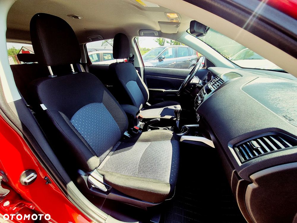 Mitsubishi ASX 1.6 2WD 35 Jahre - 28