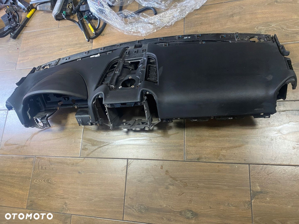 DESKA ROZDZIELCZA PORSCHE CAYENNE II 7P5 ORG.