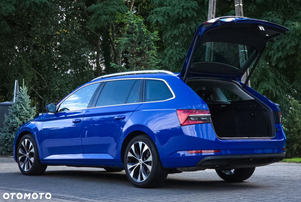 Skoda Superb 2.0 TDI SCR 4x4 Ambition DSG - 35