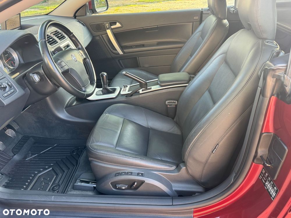 Volvo C70 D3 Summum - 28