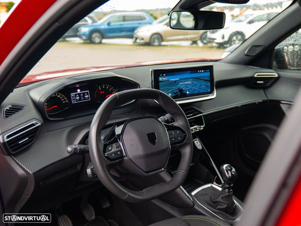 Peugeot 2008 1.2 PureTech Active Pack - 10