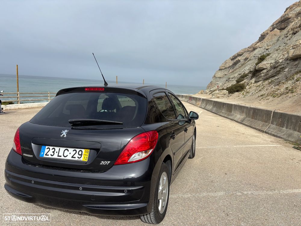 Peugeot 207 1.4 HDi Premium - 2