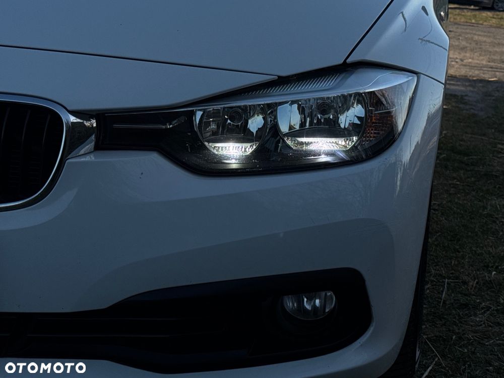 BMW Seria 3 316d Sport Line - 23