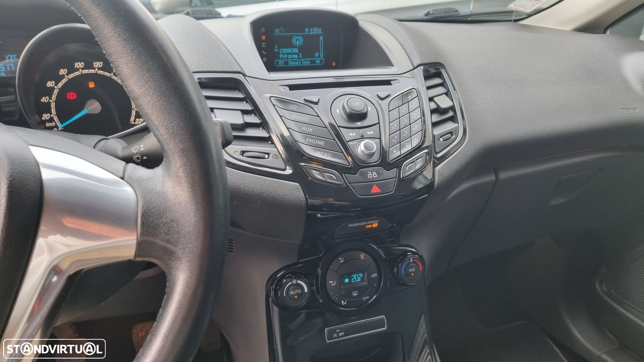 Ford Fiesta 1.0 T EcoBoost Titanium - 11