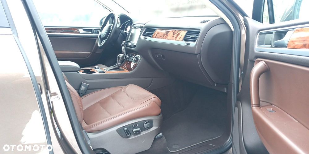 Volkswagen Touareg 3.0 V6 TDI BMT X-Edition - 30