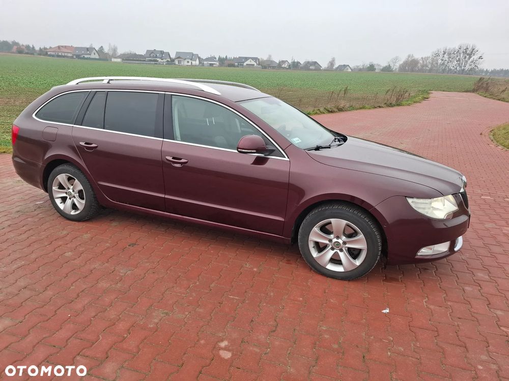 Skoda Superb 2.0 TDI DSG Exclusive - 7