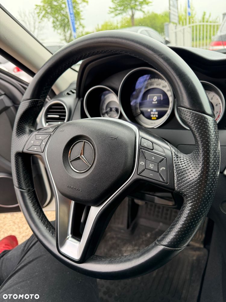 Mercedes-Benz Klasa C 200 CGI BlueEFFICIENCY - 8