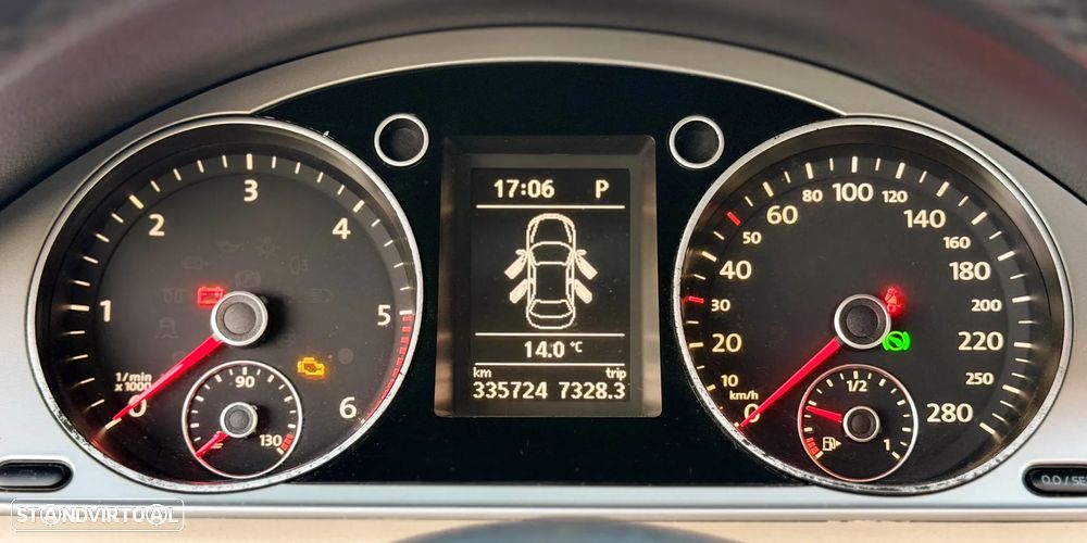 VW Passat CC 2.0 TDi BlueMotion DSG - 10